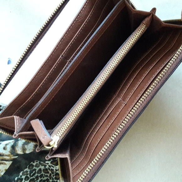 NWT FOSSIL RFID PROTECTED WALLET CASE ORGANIZER - Picture 5 of 7